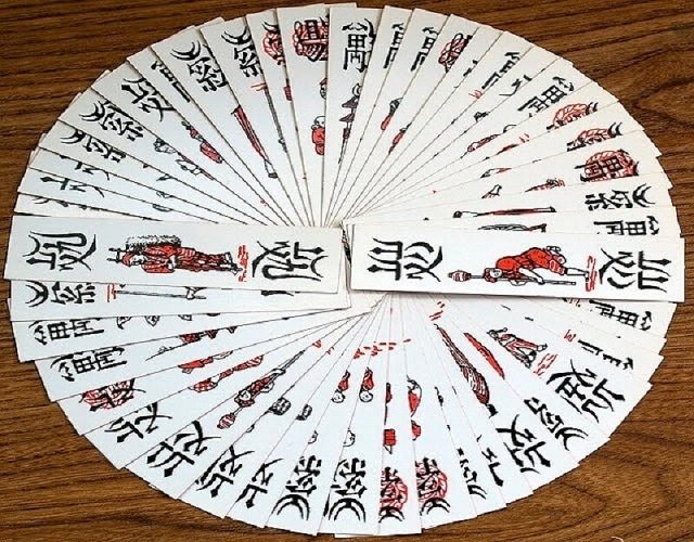 Cách sắp xếp các lá bài nhanh chóng và trải nghiệm cách sắp xếp các lá bài nhanh hơn đối thủ của bạn