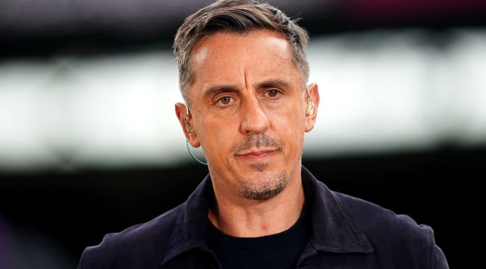 Gary Neville bị cấm khỏi Nottingham Forest