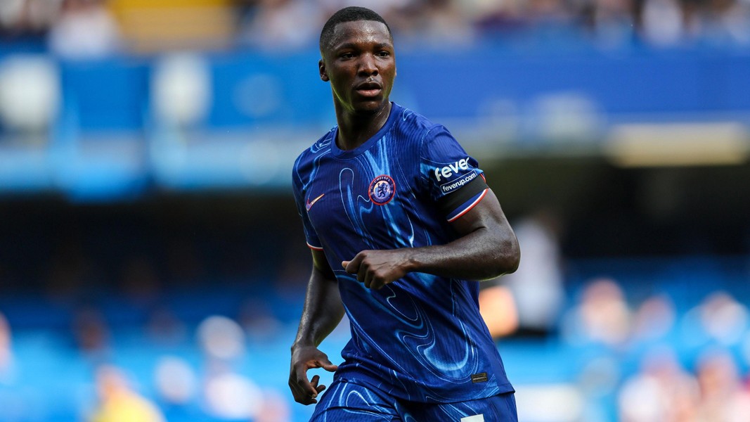 Caicedo bay cao cùng Chelsea: Tiền vệ xuất sắc nhất Ngoại hạng Anh đầu mùa giải