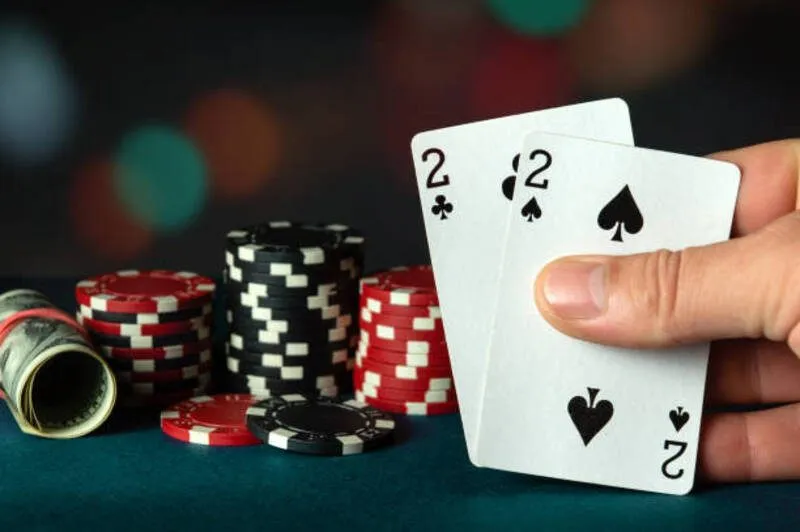 Kinh nghiệm chơi poker lâu dài giúp bạn duy trì thành công