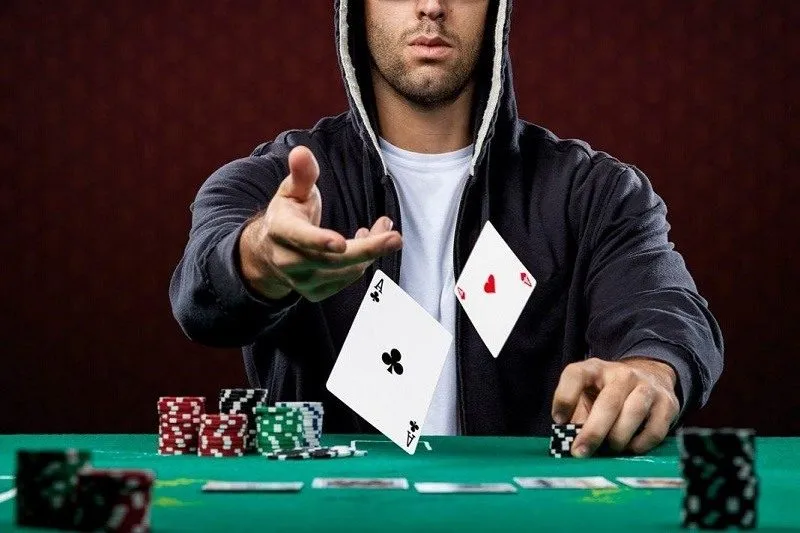 Kinh nghiệm chơi poker lâu dài giúp bạn duy trì thành công