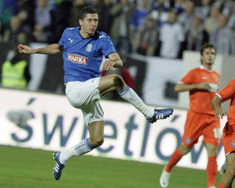 Cầu Thủ Robert Lewandowski - Vua Săn Bàn Của Bóng Đá Thế Giới