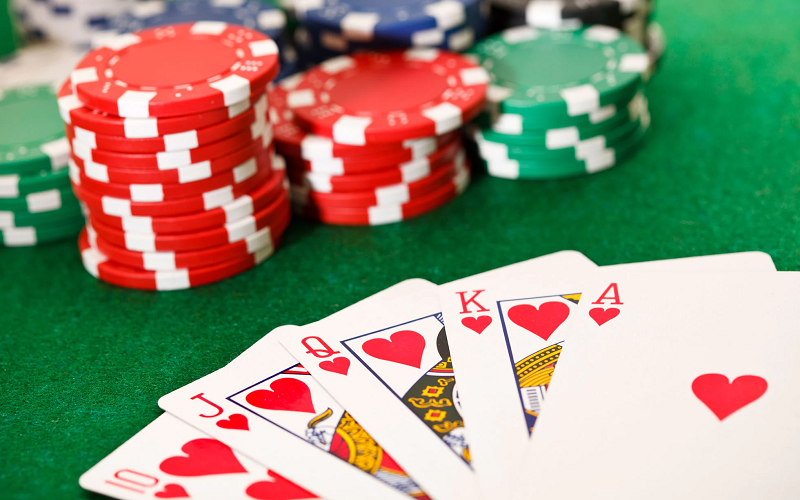 Các vụ án đánh bạc bằng poker bị coi là bất hợp pháp tại Việt Nam - VnEconomy
