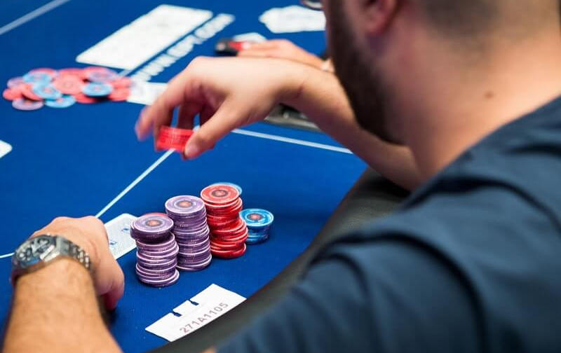 Donk-Betting là gì? - Lý do tại sao bạn không nên cược vào Flop