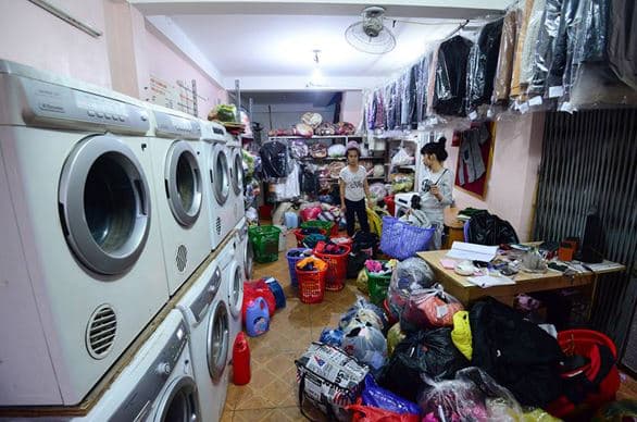 Tiệm giặt ủi mini gần trường