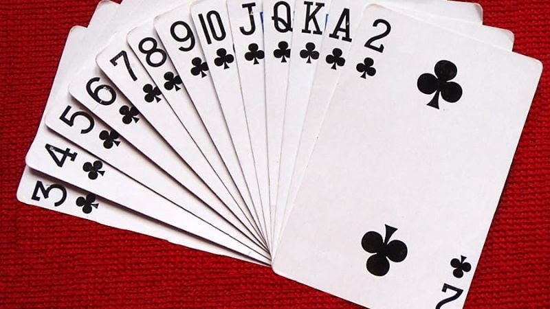 Giải thích câu hỏi: Bạn có thể chơi 2 lá bài cuối cùng trong Southern Ten Len không?