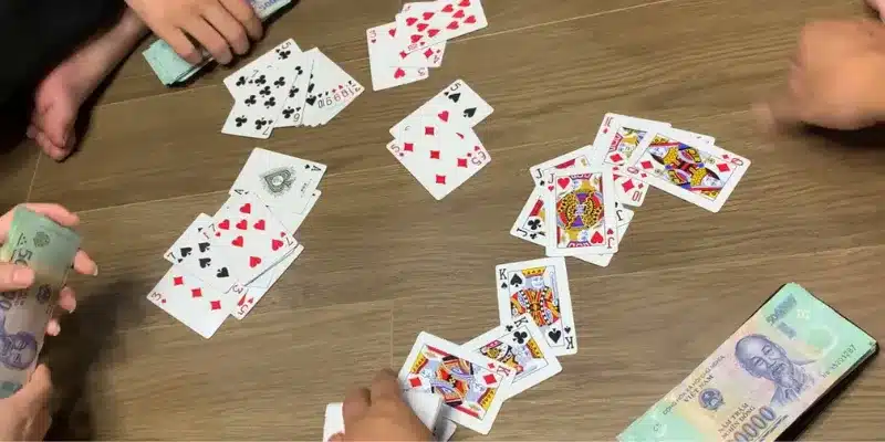 Hướng Dẫn Cách Đọc Bài Đối Thủ Trong Phỏm Không Bị Phát Hiện