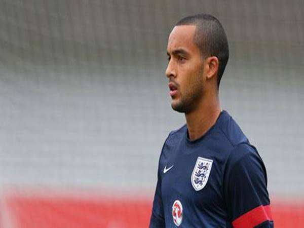 Theo Walcott là ai? Sự nghiệp thi đấu của ngôi sao bóng đá Anh