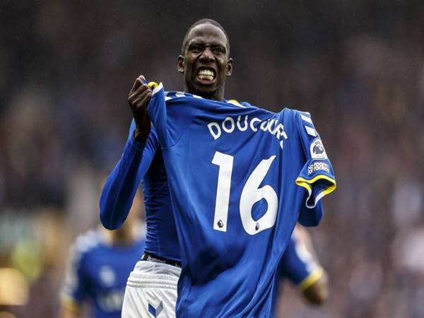 Abdoulaye Doucoure: Hòn đá tảng nơi tuyến giữa Everton