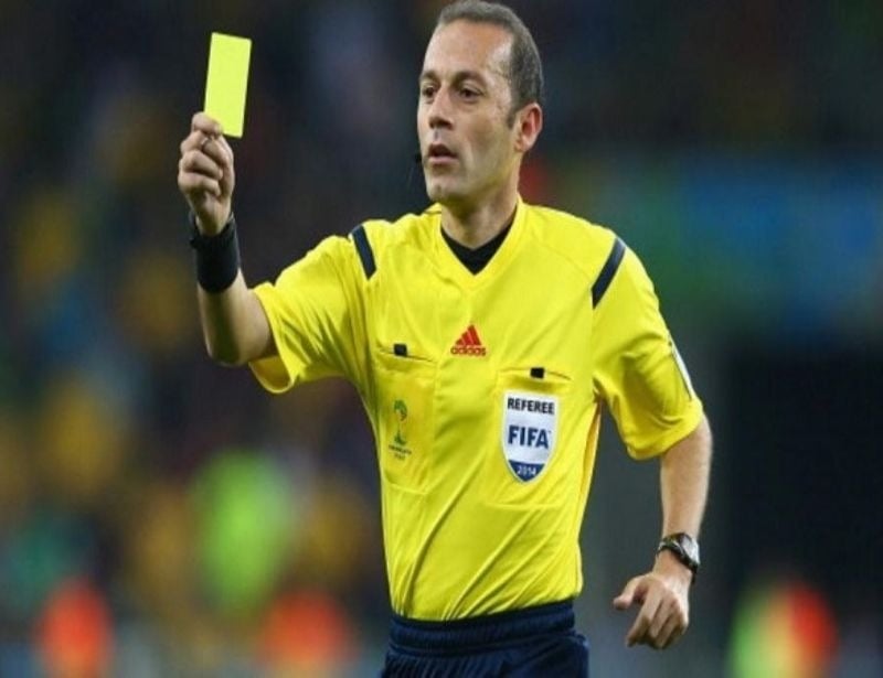 Những trường hợp bị phạt thẻ vàng trong bóng đá