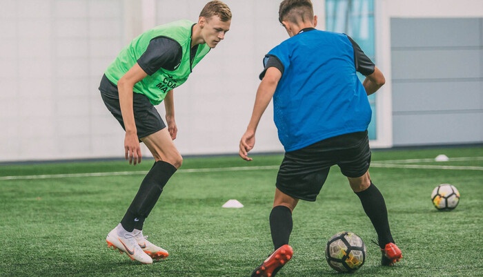 Những Cách Kèm Người Hiệu Quả Trong Bóng đá