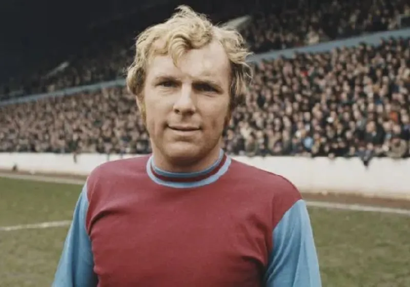 Bobby Moore: Huyền thoại vĩ đại lịch sử bóng đá Anh