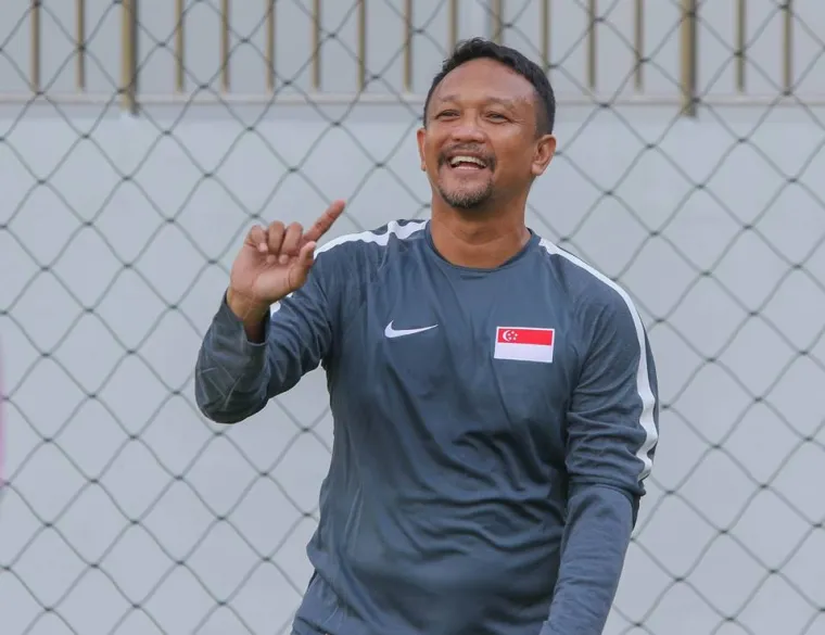 Fandi Ahmad huyền thoại bóng đá Singapore