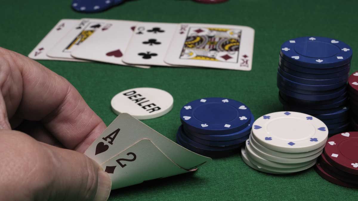 Cách chơi tay bài có hai đôi trong poker | Natural8